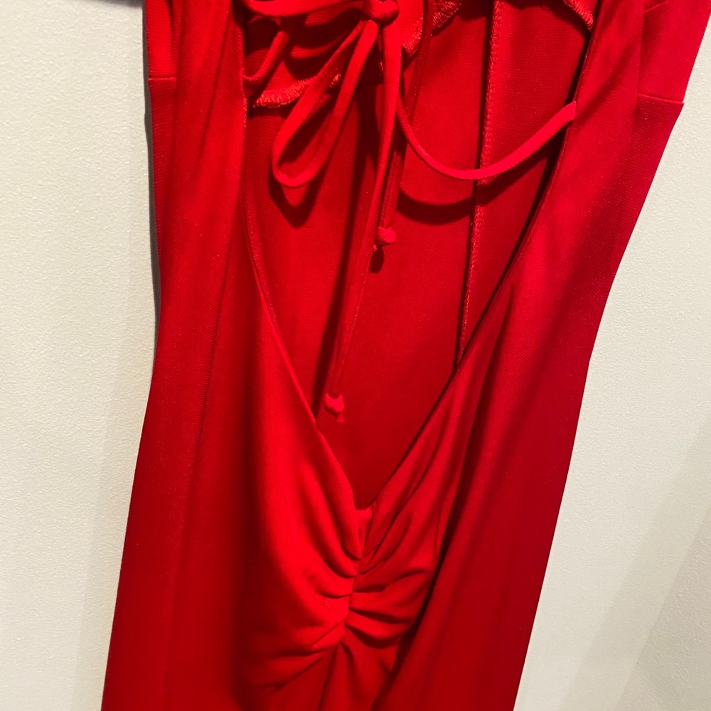 COPY - Bebe Red, backless, with small train eveni… - Picture 9 of 10